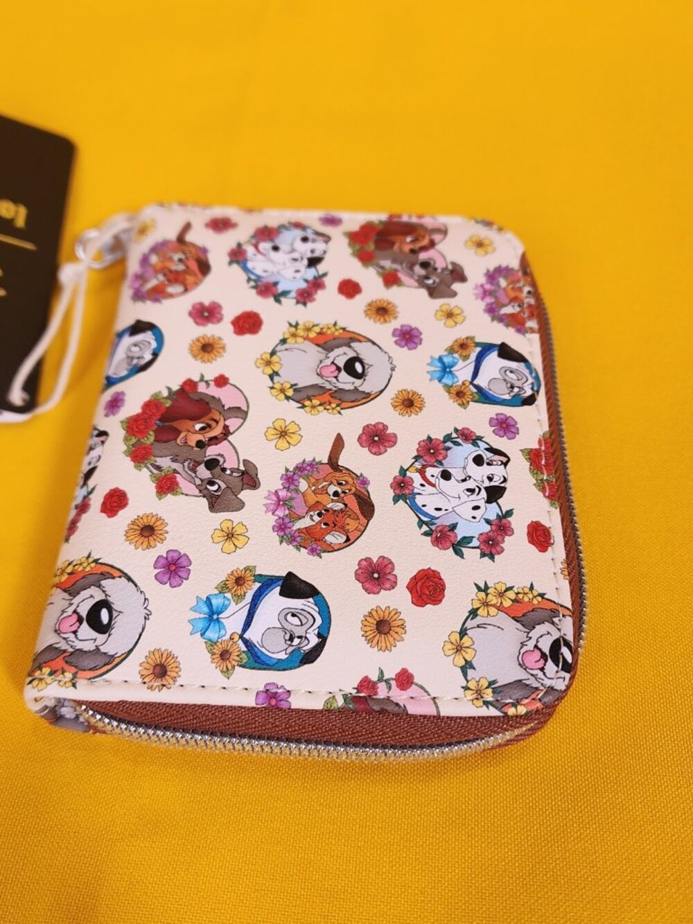 Loungefly Disney Dogs Portait Flower Hearts AOP Zip Around Wallet Soft Tag NEW - Picture 8 of 12